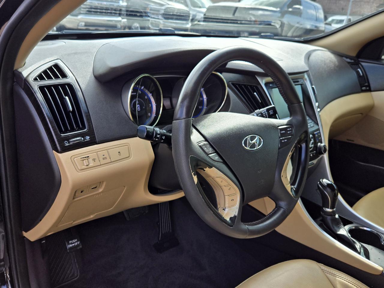 Hyundai Sonata  2012