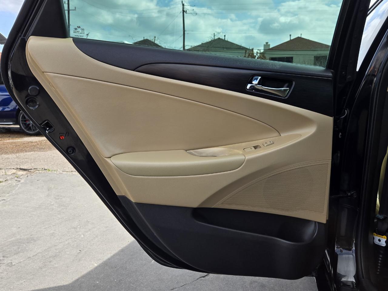 Hyundai Sonata  2012