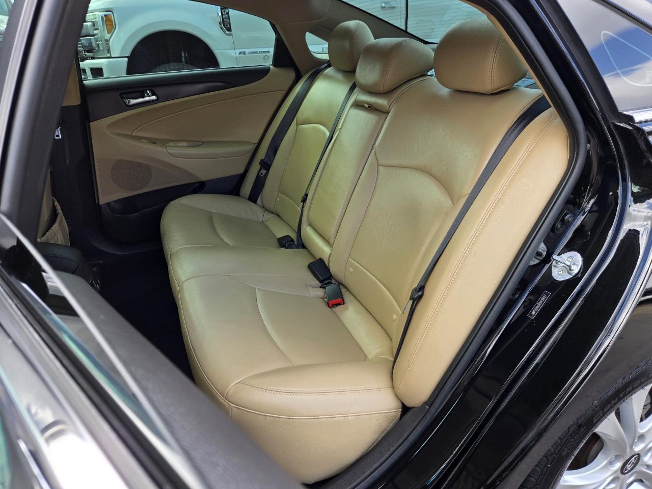 Hyundai Sonata  2012