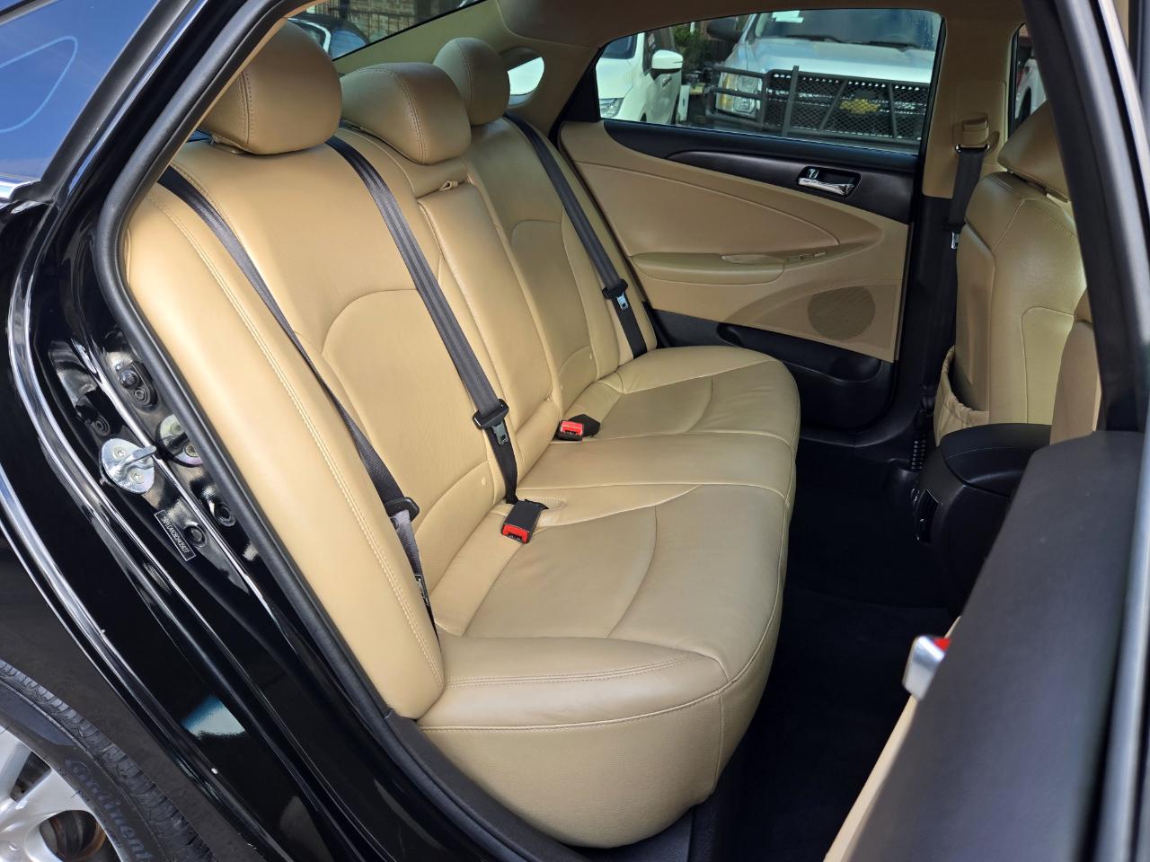 Hyundai Sonata  2012