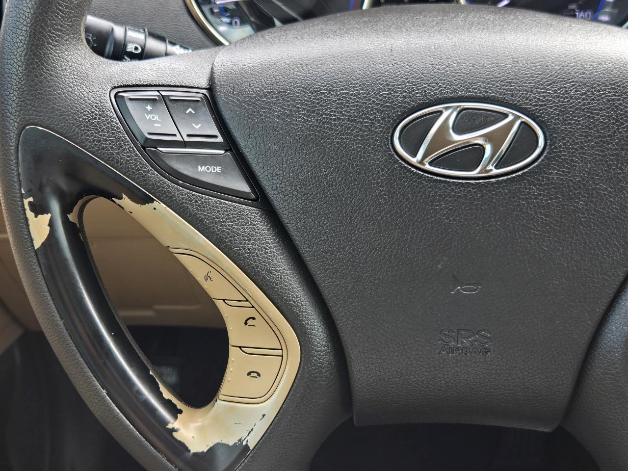 Hyundai Sonata  2012