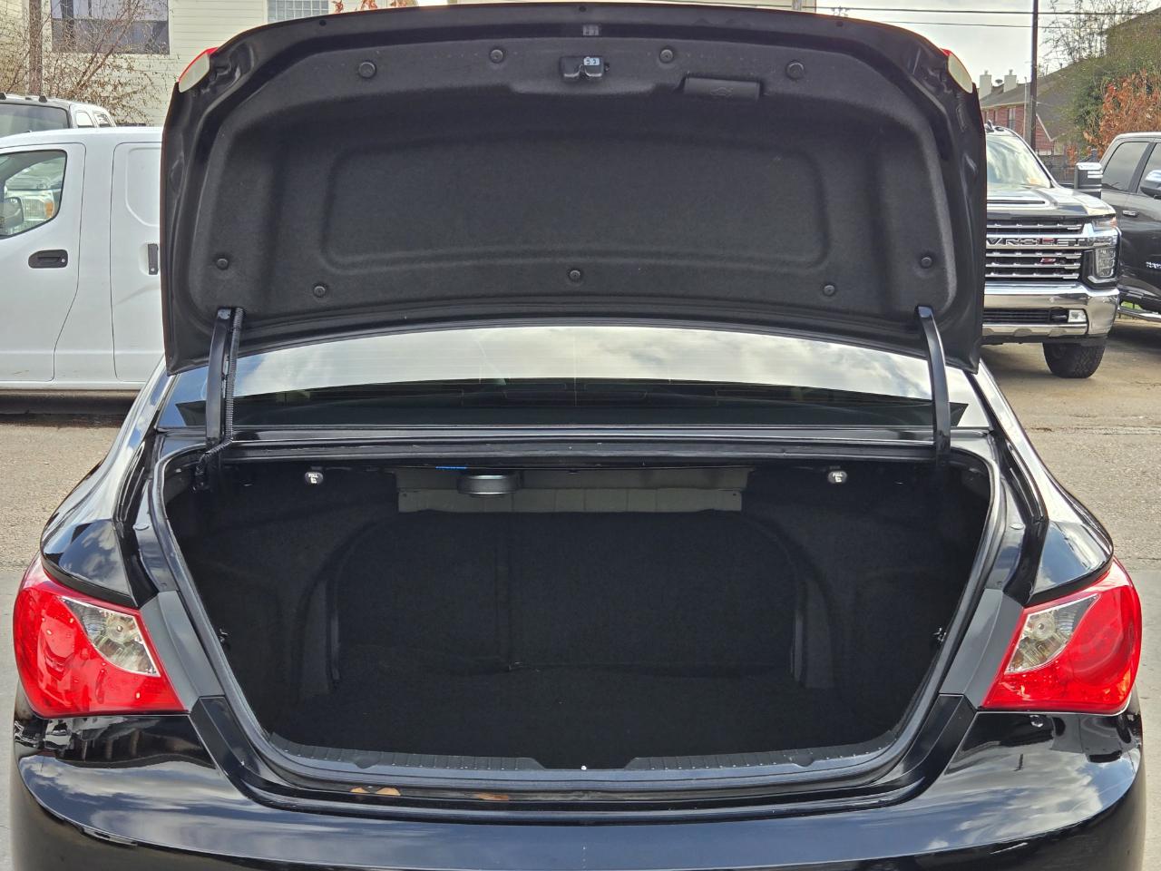 Hyundai Sonata  2012