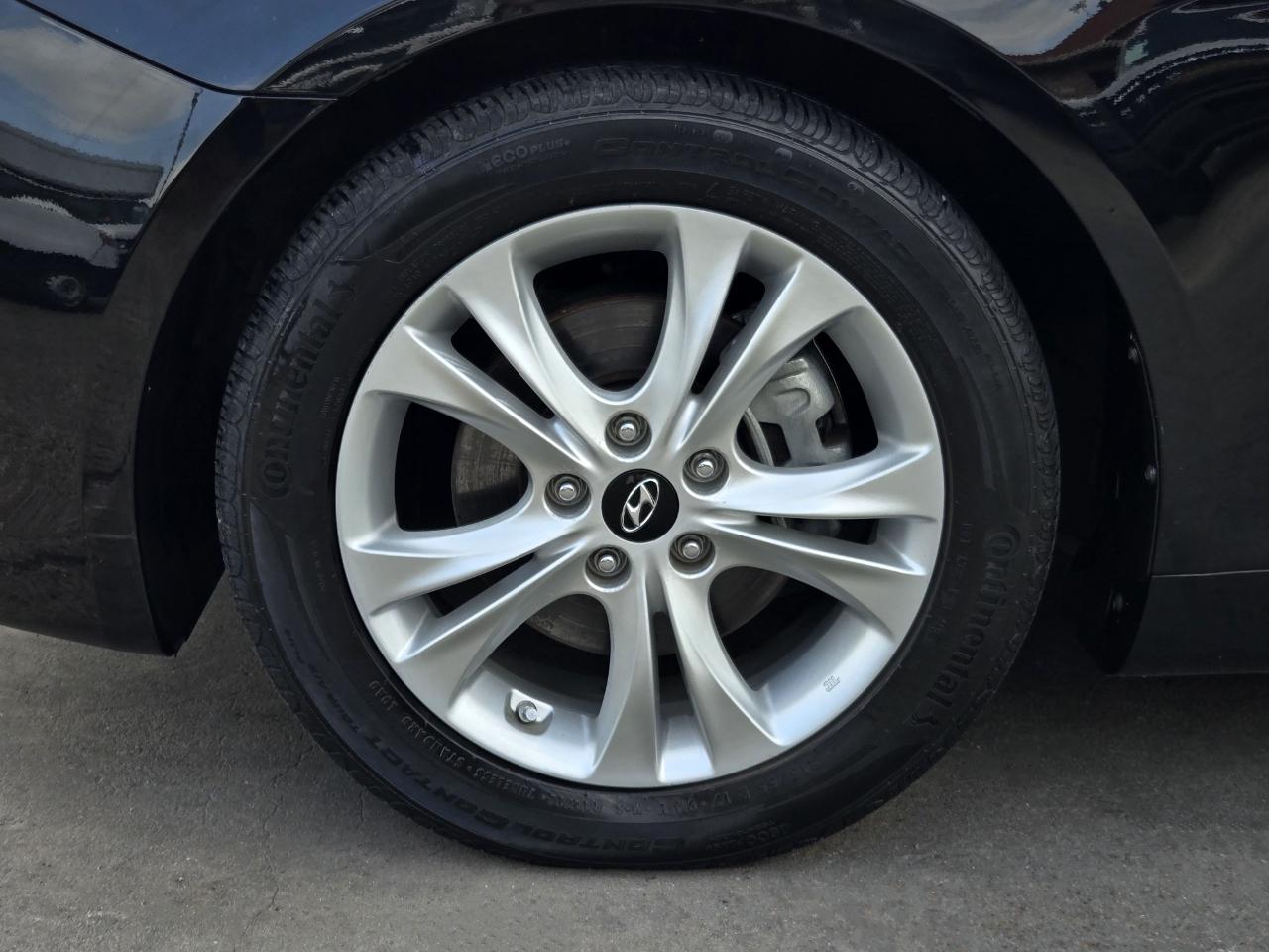 Hyundai Sonata  2012