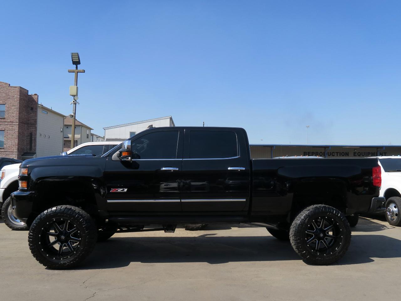 Chevrolet Silverado 2500HD Built After Aug 14  2015
