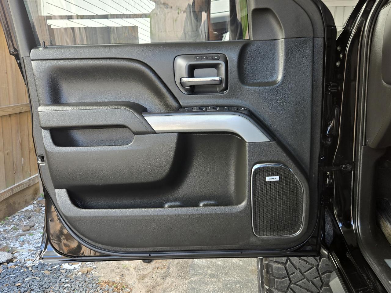 Chevrolet Silverado 2500HD Built After Aug 14  2015