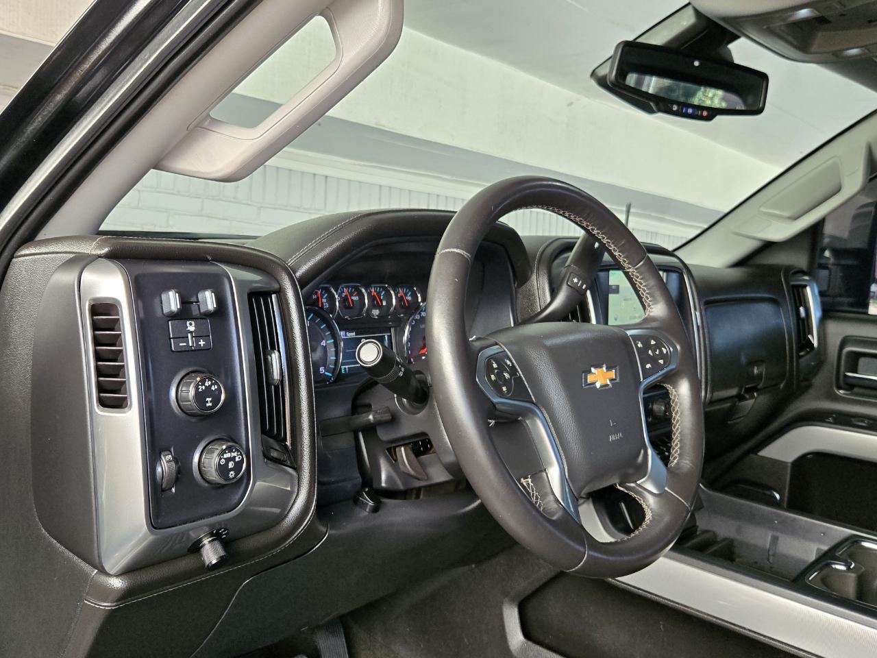 Chevrolet Silverado 2500HD Built After Aug 14  2015