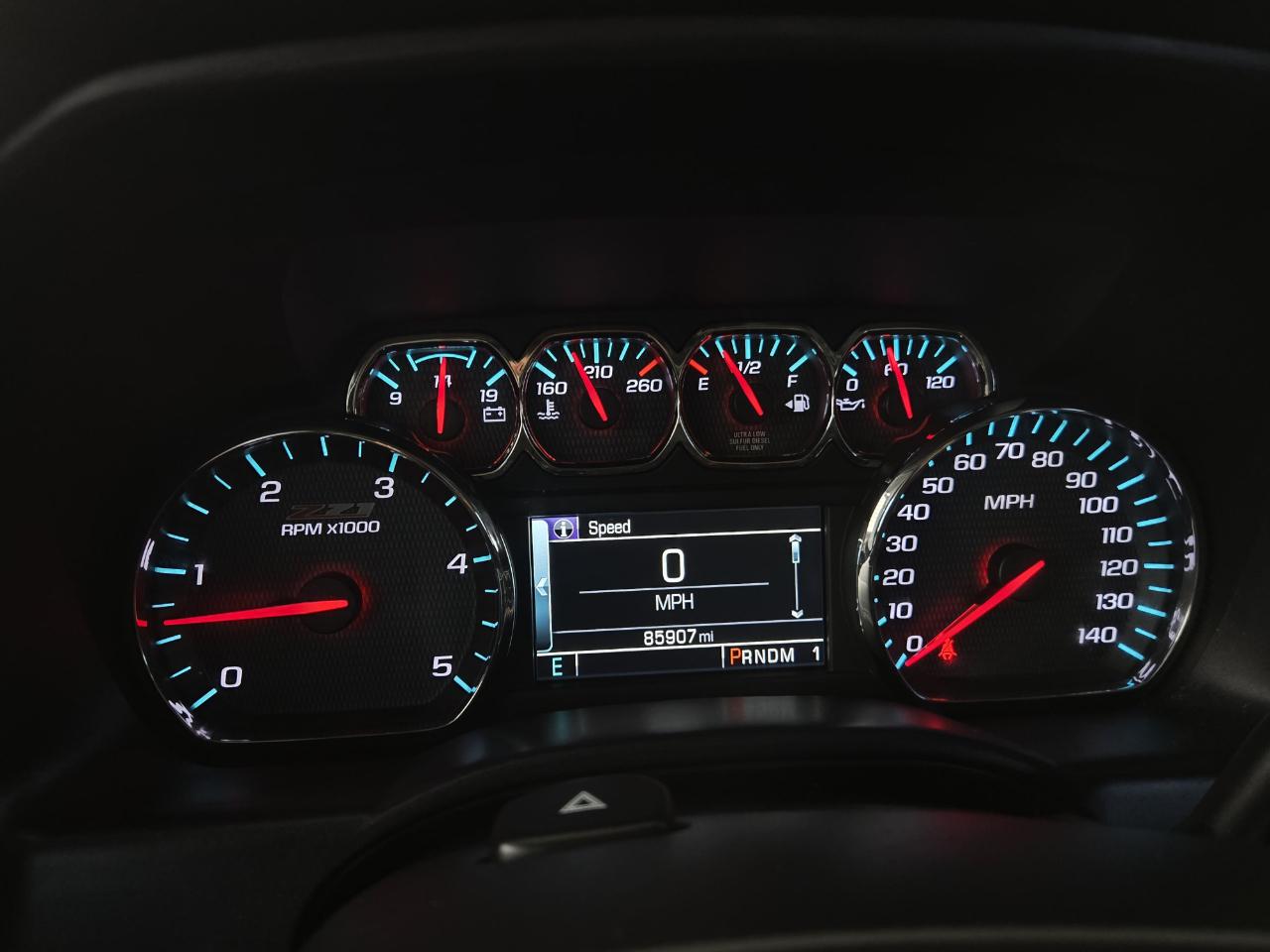 Chevrolet Silverado 2500HD Built After Aug 14  2015