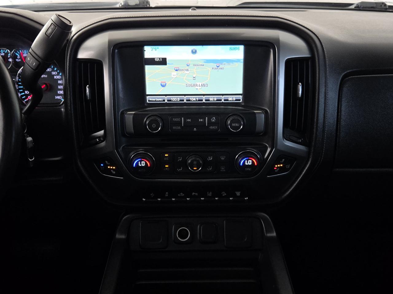 Chevrolet Silverado 2500HD Built After Aug 14  2015