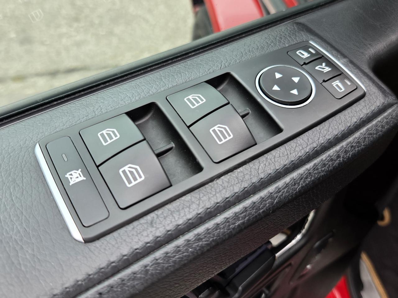 Mercedes-Benz G-Class  2013