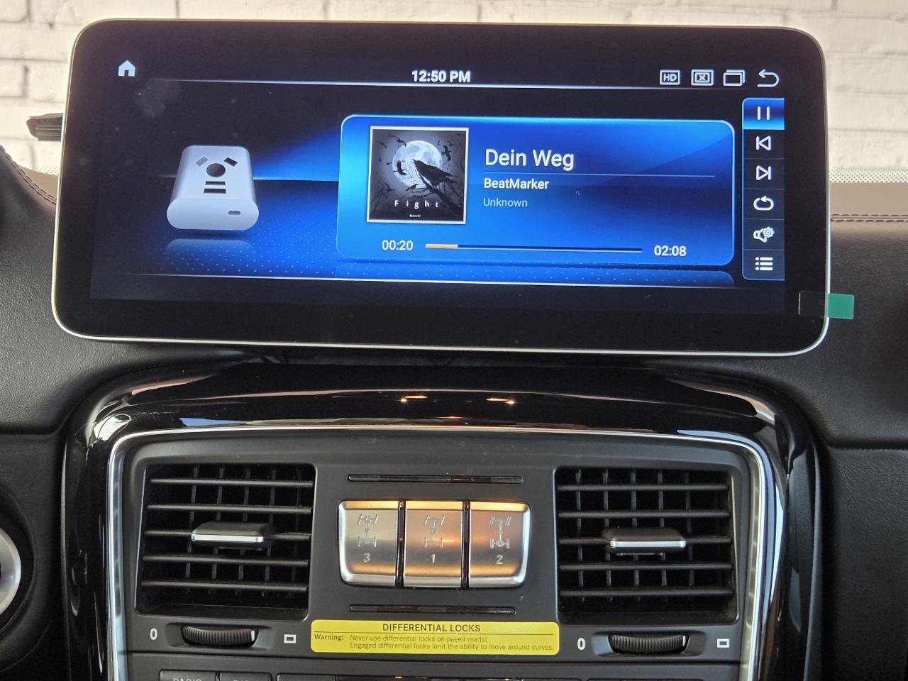 Mercedes-Benz G-Class  2013