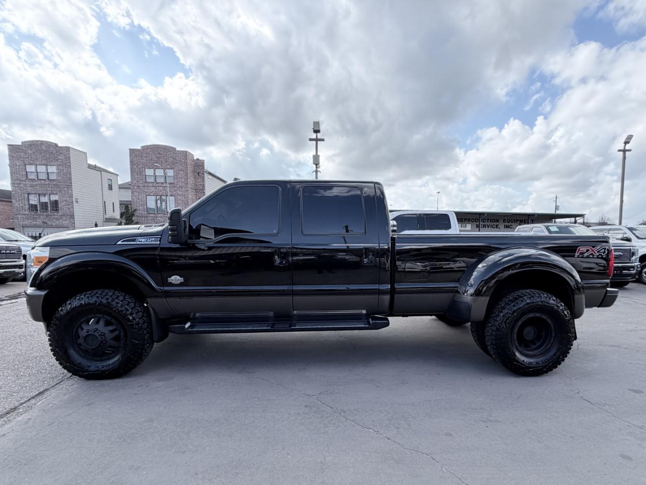 Ford Super Duty F-350 DRW  2016