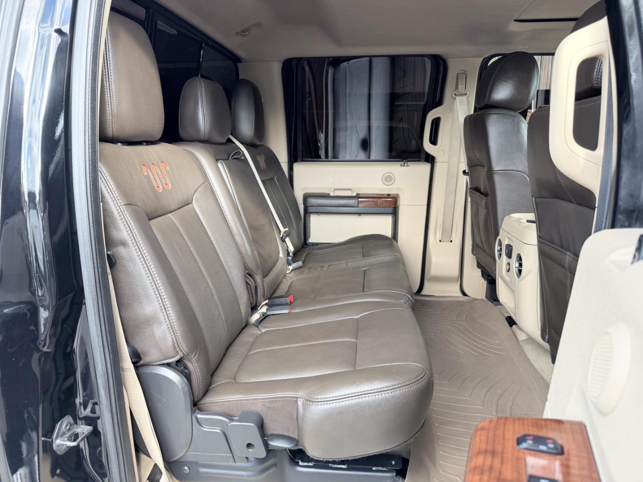 Ford Super Duty F-350 DRW  2016