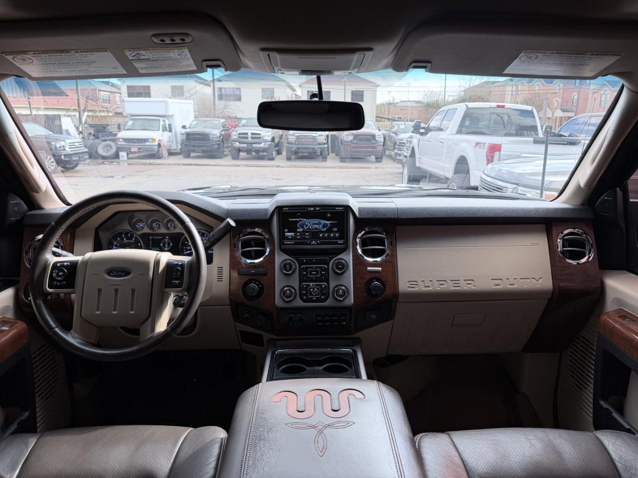 Ford Super Duty F-350 DRW  2016