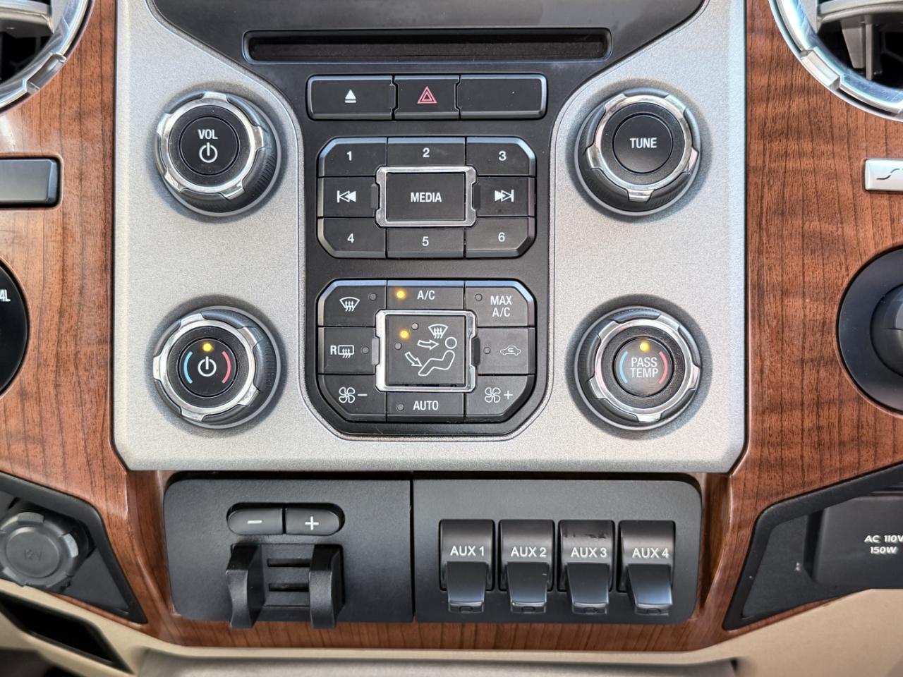 Ford Super Duty F-350 DRW  2016