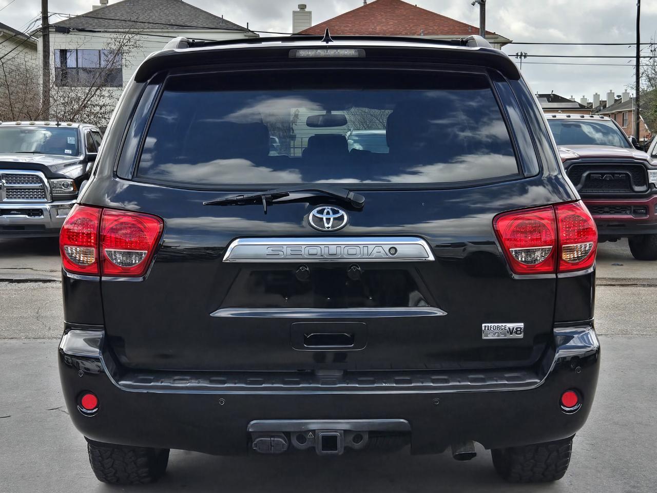 Toyota Sequoia  2016