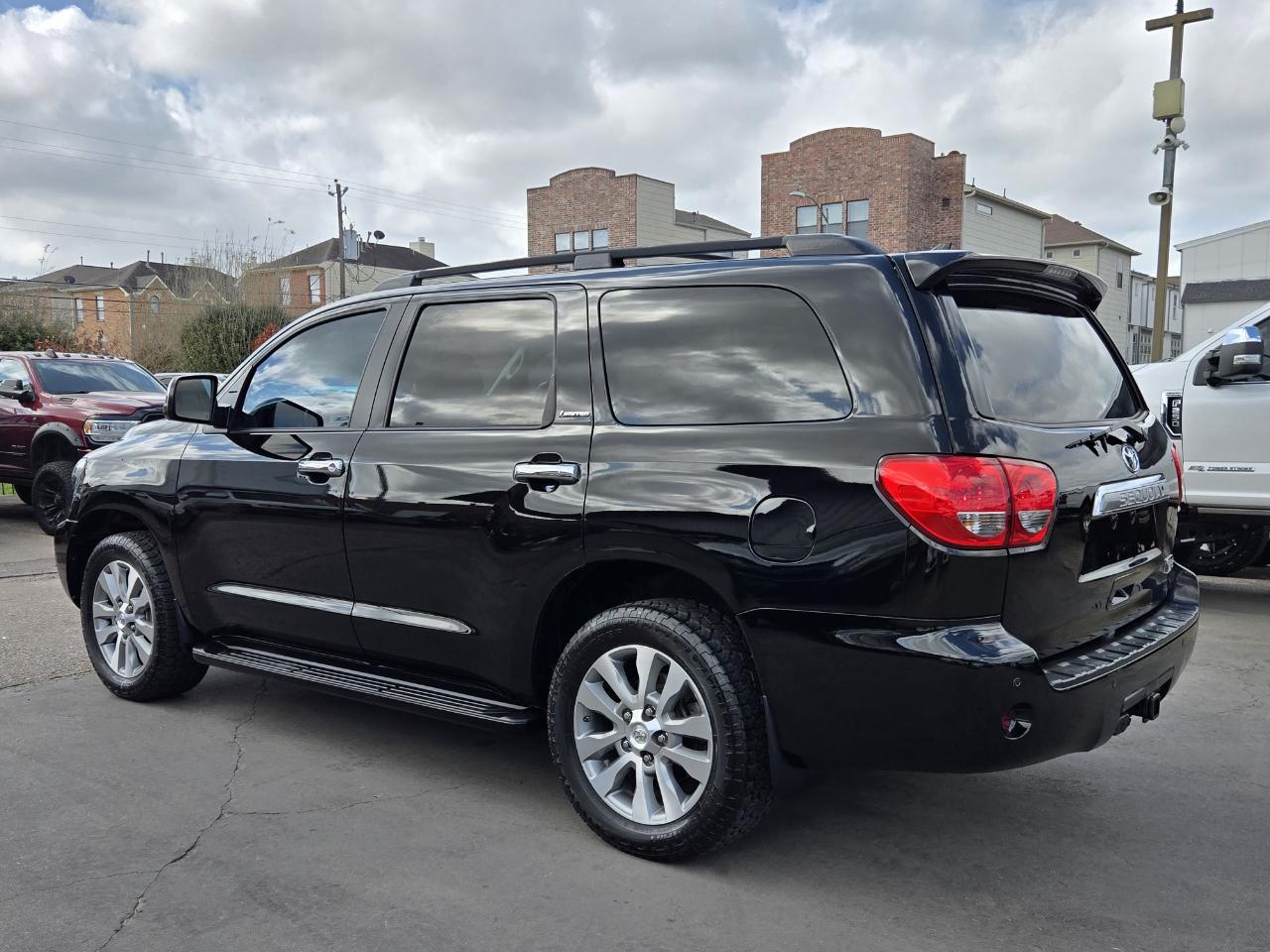 Toyota Sequoia  2016