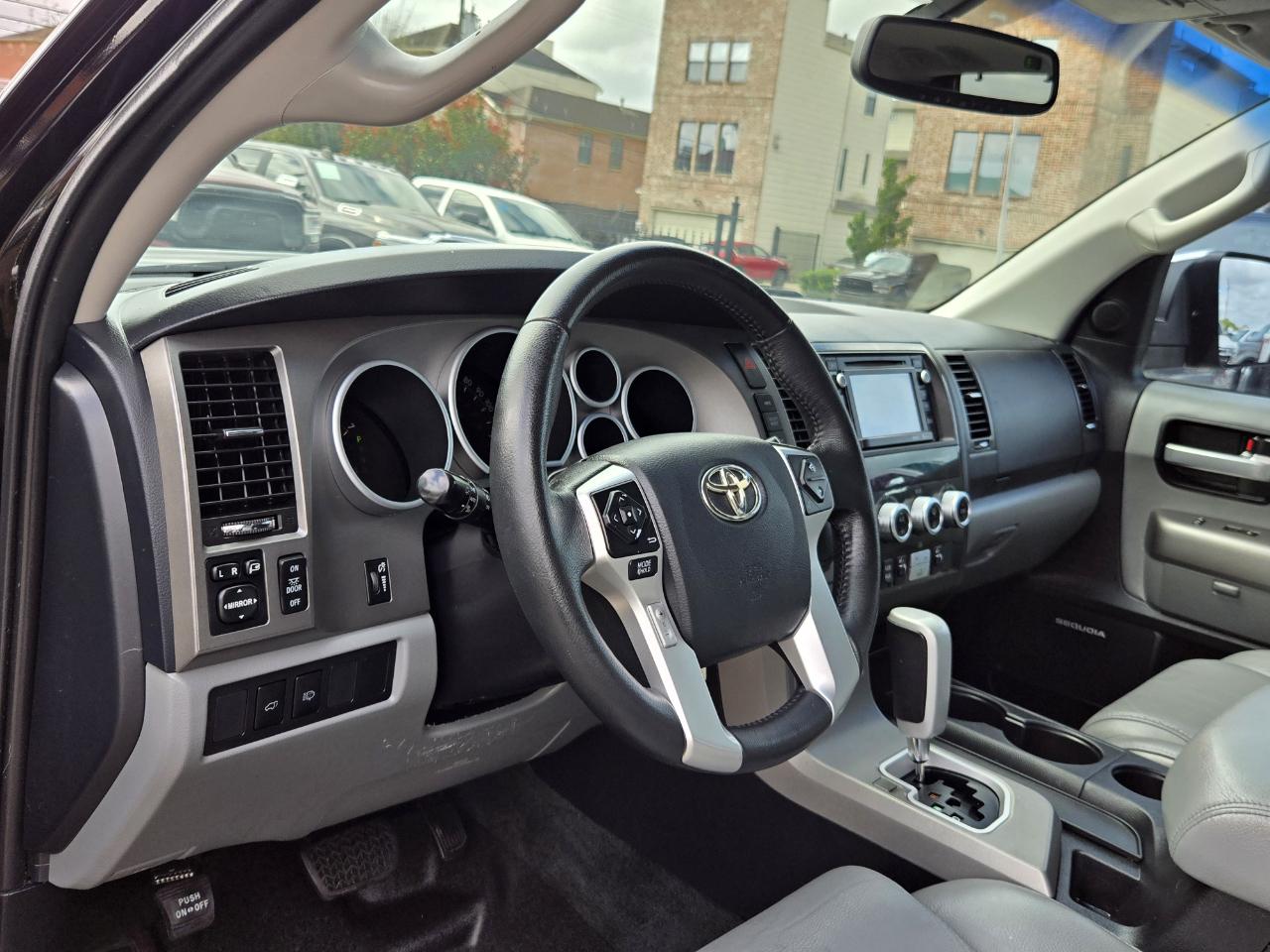 Toyota Sequoia  2016