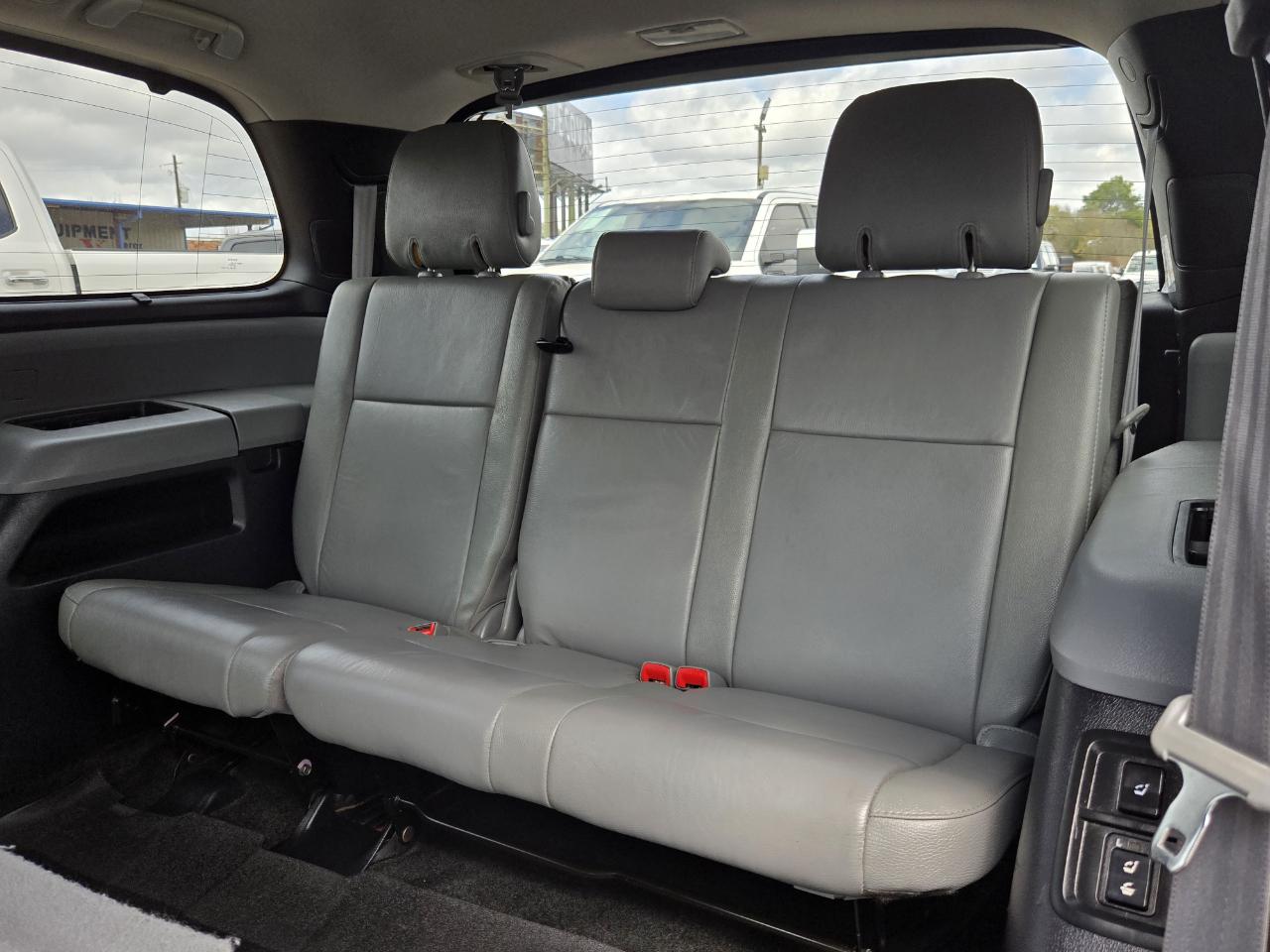 Toyota Sequoia  2016