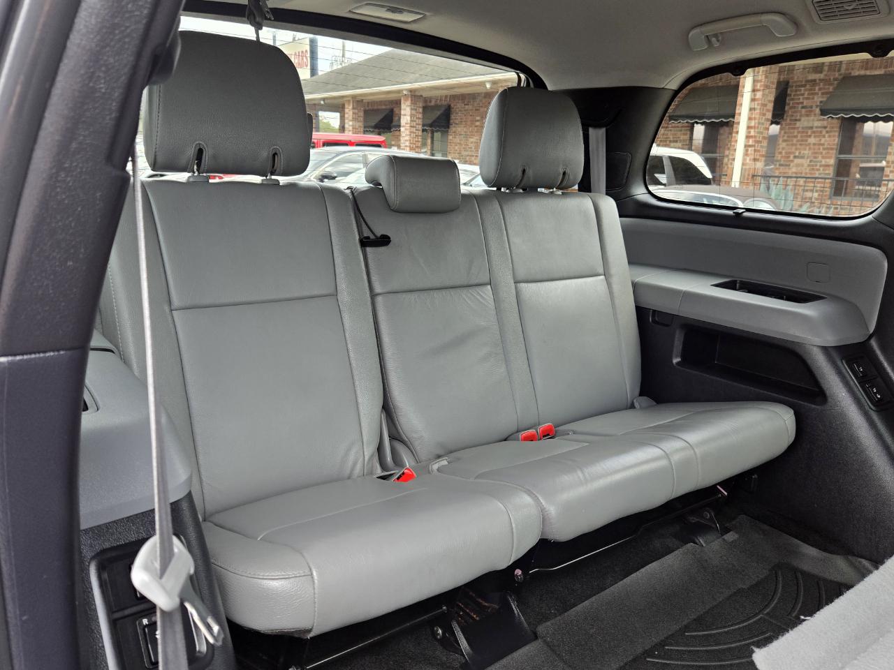 Toyota Sequoia  2016