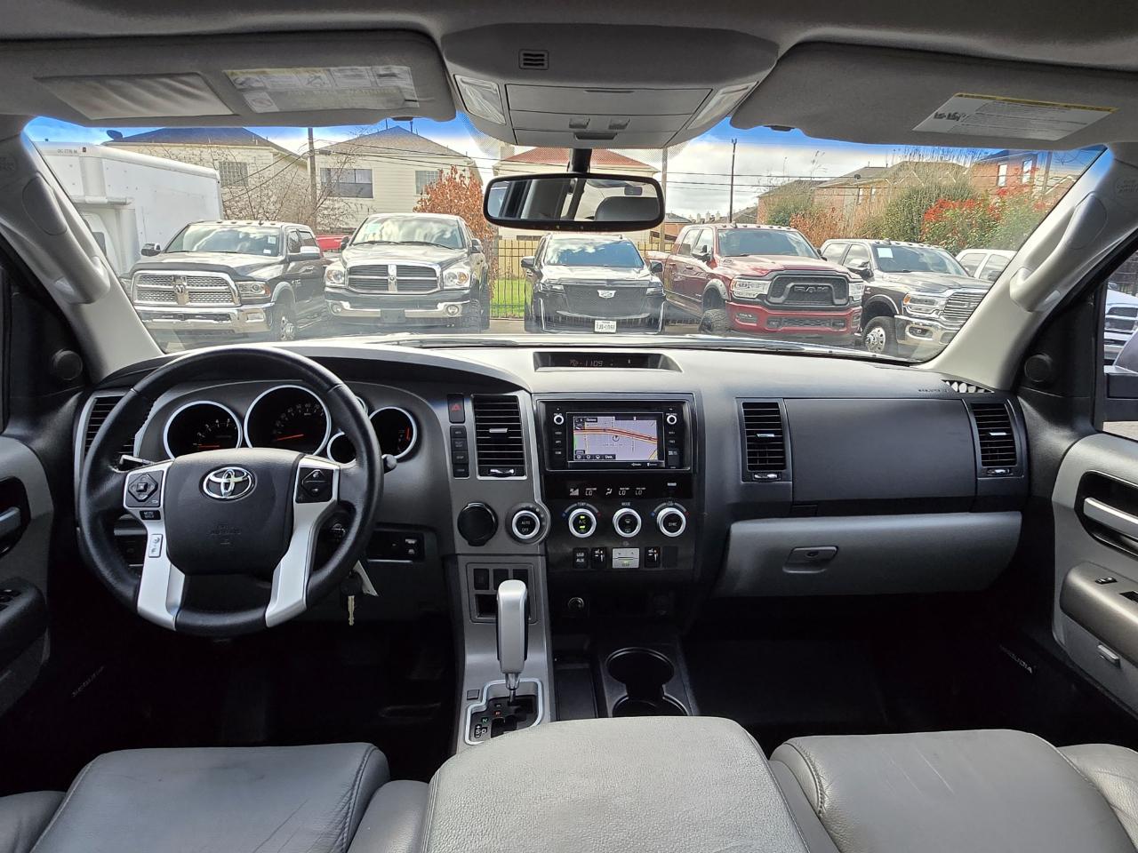 Toyota Sequoia  2016