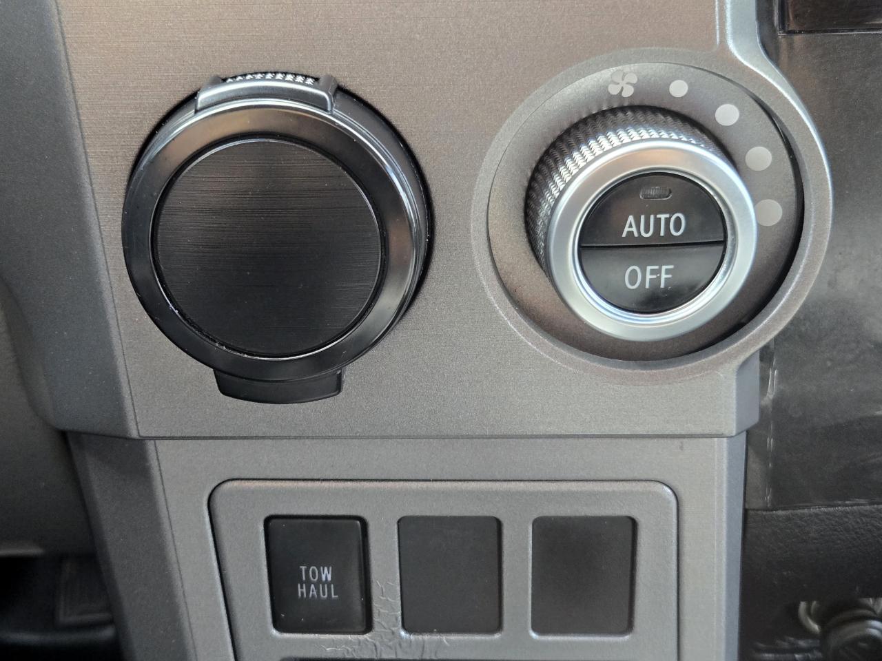 Toyota Sequoia  2016