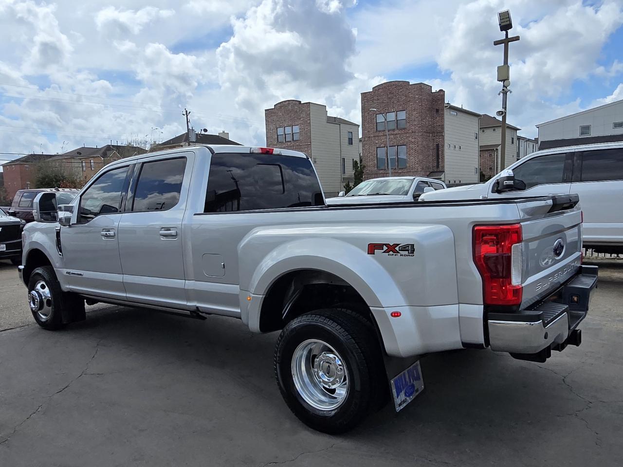 Ford Super Duty F-350 DRW  2019