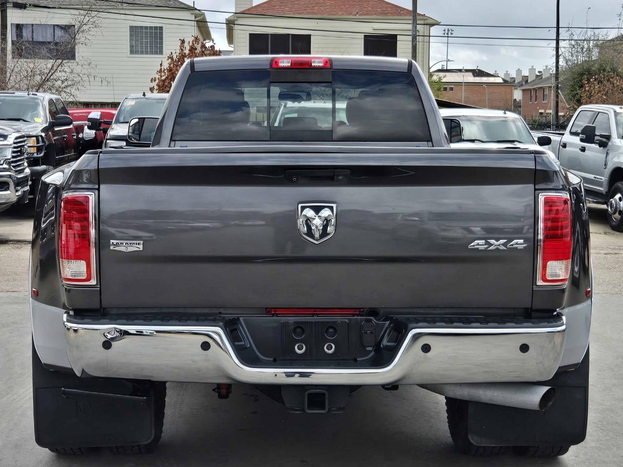 RAM 3500 Laramie Crew Cab 4WD 2015