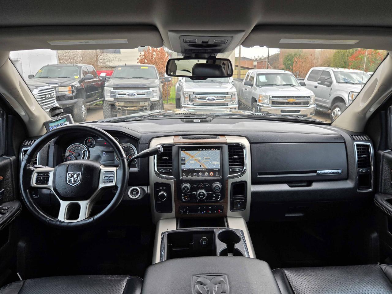 RAM 3500 Laramie Crew Cab 4WD 2015