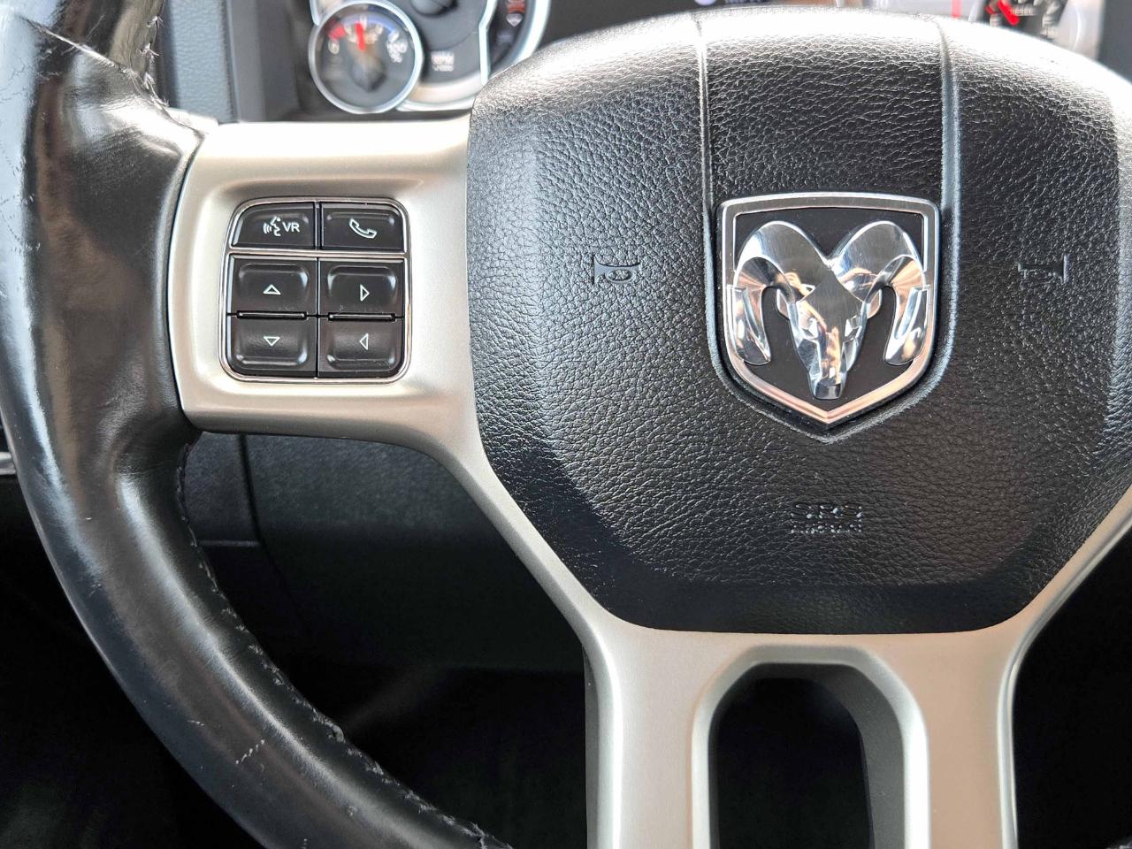 RAM 3500 Laramie Crew Cab 4WD 2015