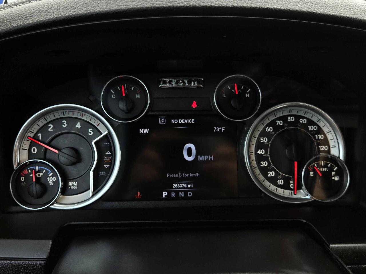 RAM 3500 Laramie Crew Cab 4WD 2015