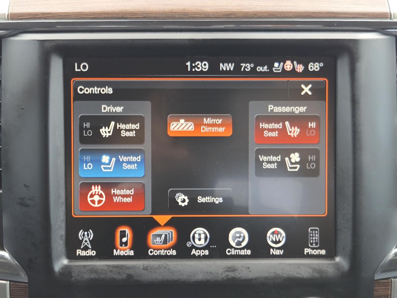 RAM 3500 Laramie Crew Cab 4WD 2015