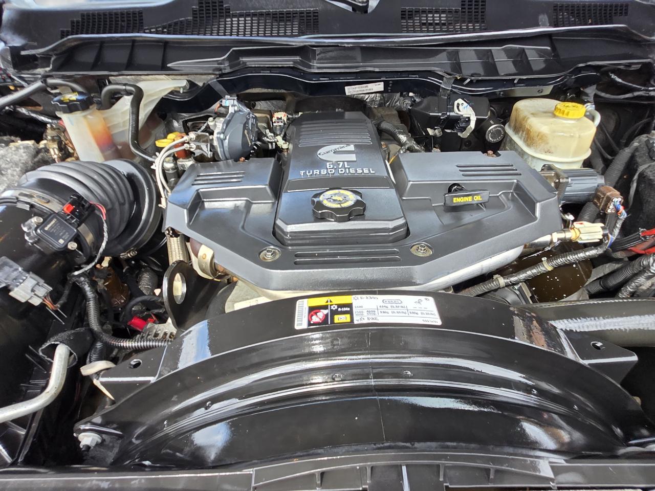 RAM 3500 Laramie Crew Cab 4WD 2015