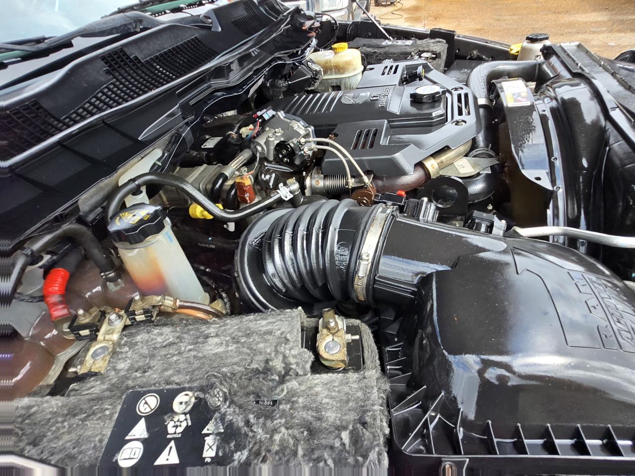 RAM 3500 Laramie Crew Cab 4WD 2015