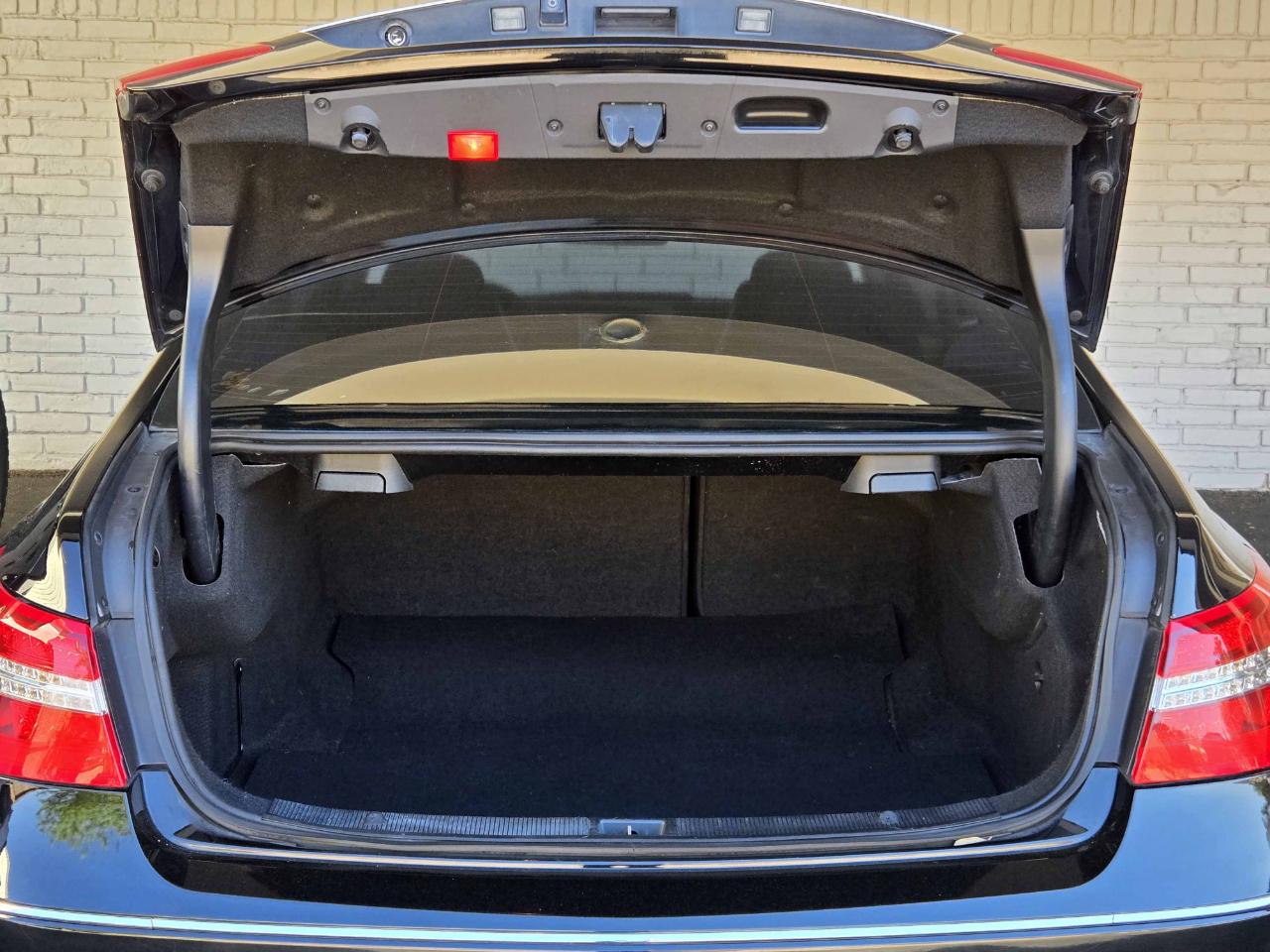 Mercedes-Benz E-Class  2011