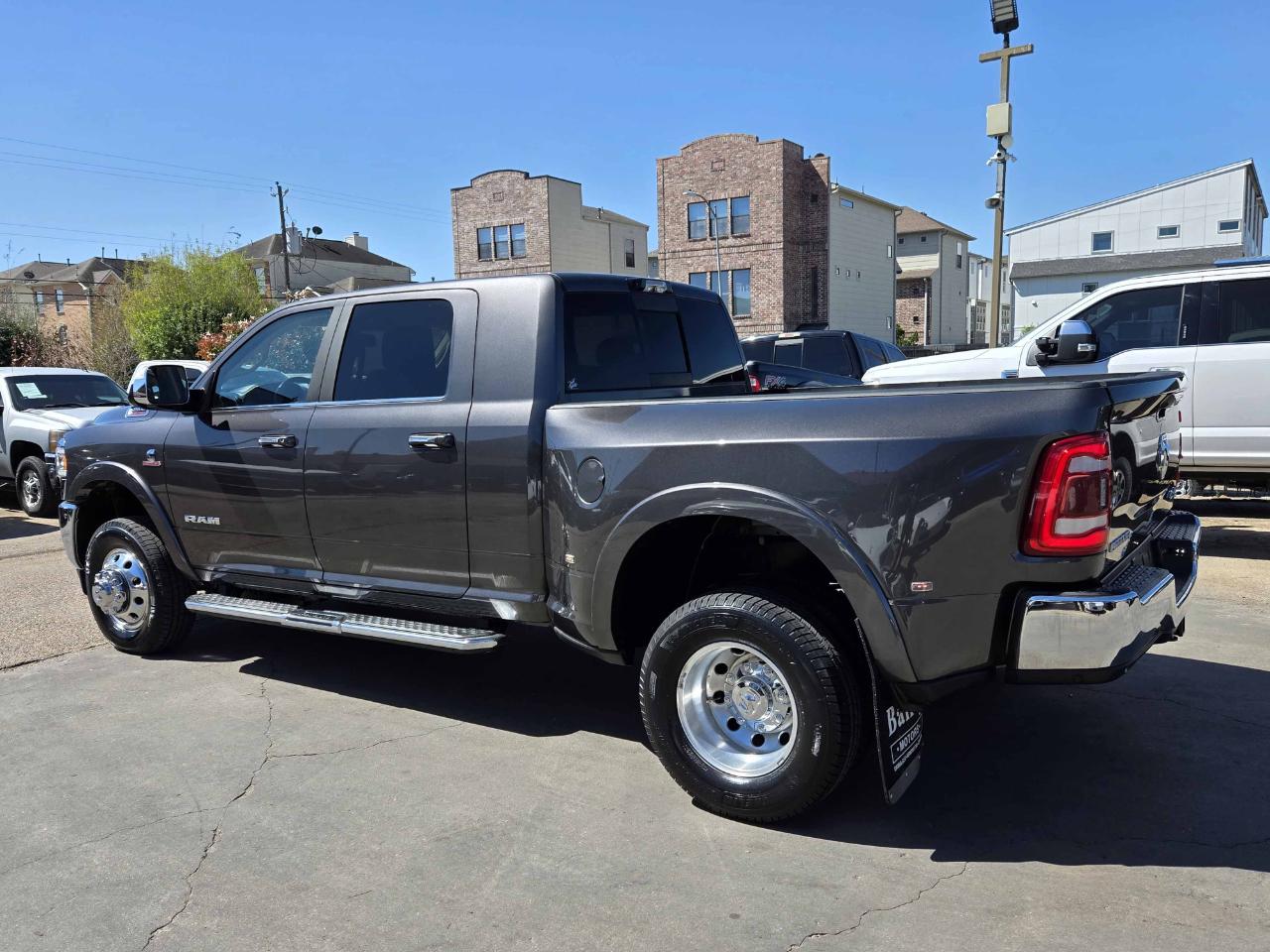 RAM 3500 Laramie Mega Cab 4WD 2022