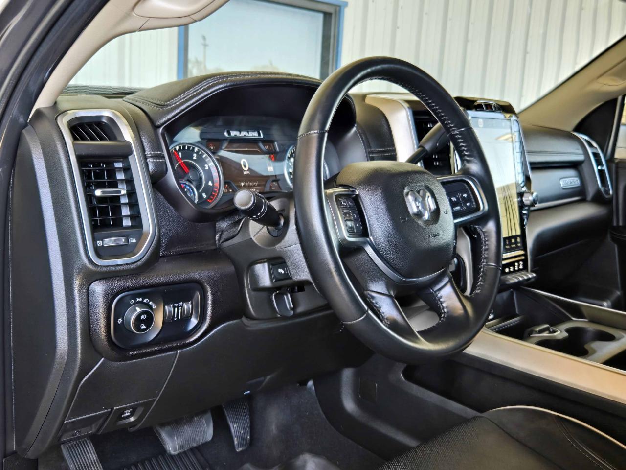 RAM 3500 Laramie Mega Cab 4WD 2022