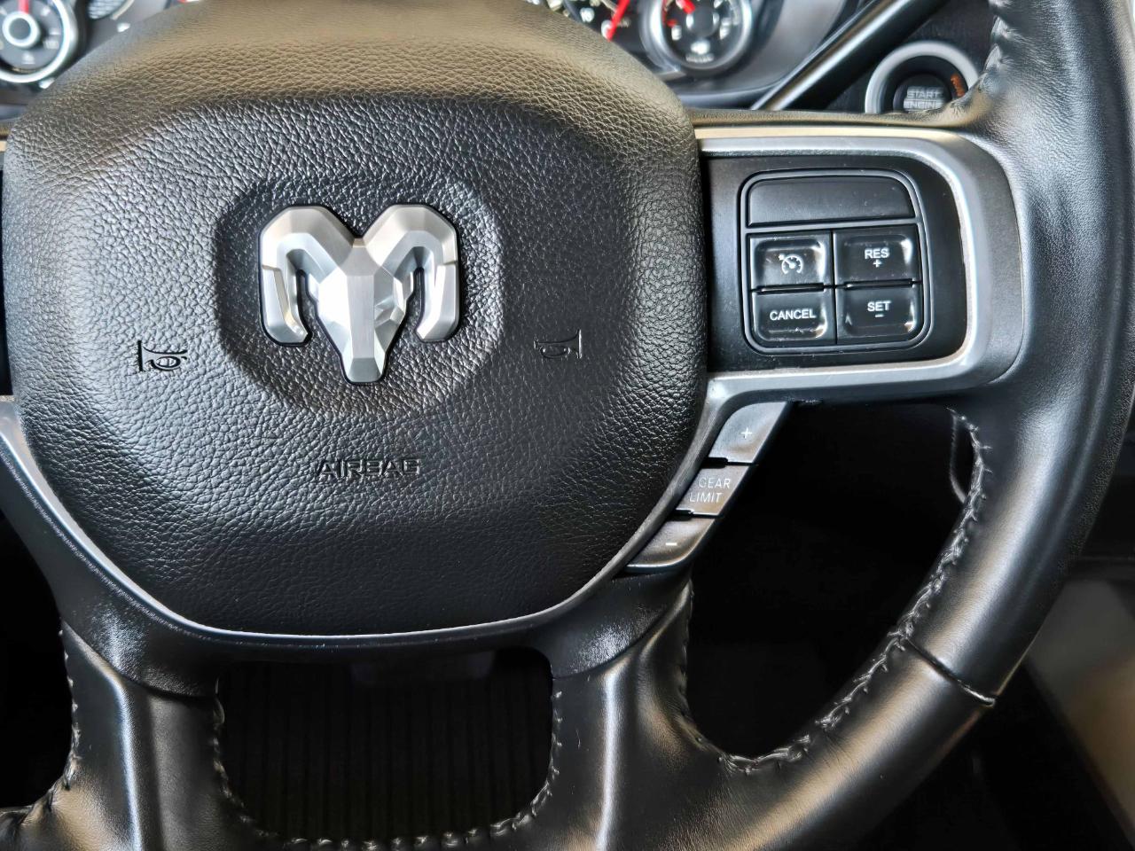 RAM 3500 Laramie Mega Cab 4WD 2022