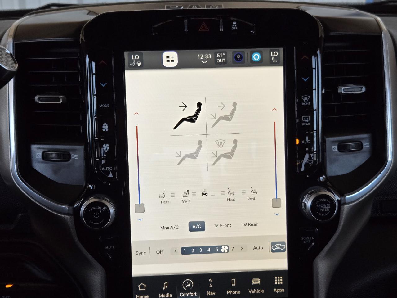 RAM 3500 Laramie Mega Cab 4WD 2022