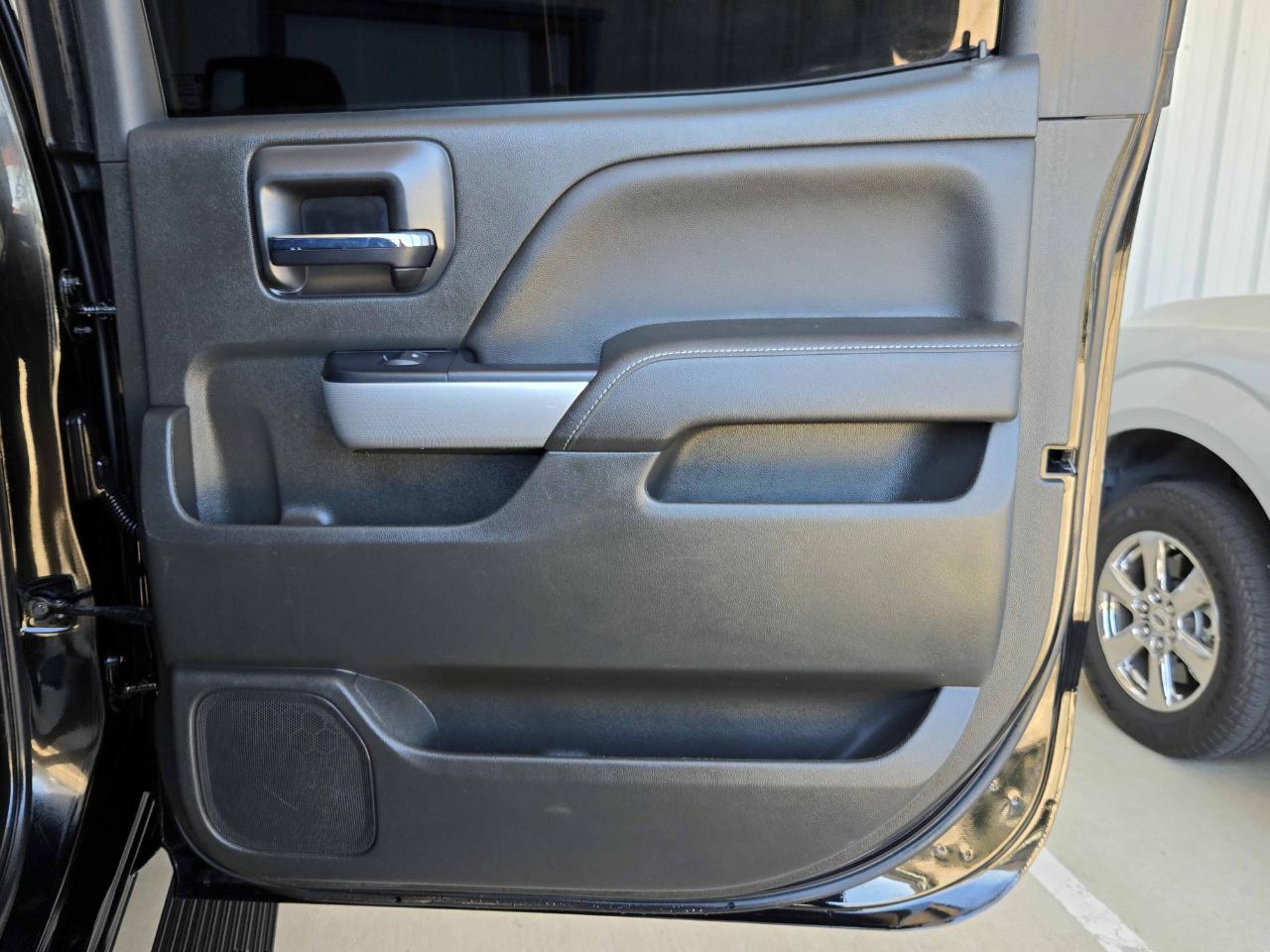 Chevrolet Silverado 1500 LTZ Crew Cab 4WD 2017