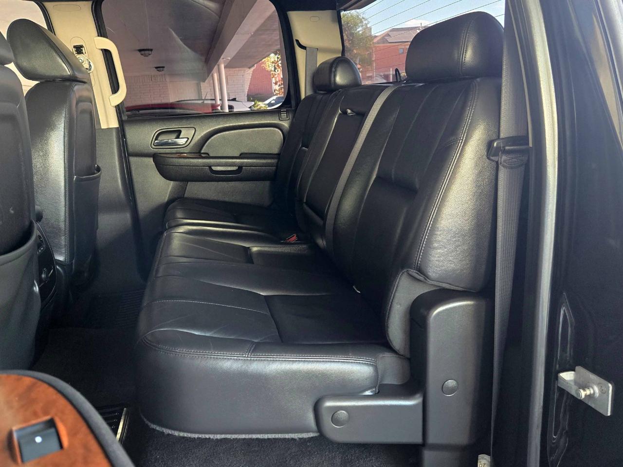 GMC Sierra 3500HD SLT Crew Cab DRW 4WD 2008