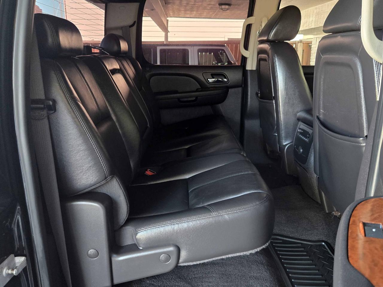 GMC Sierra 3500HD SLT Crew Cab DRW 4WD 2008