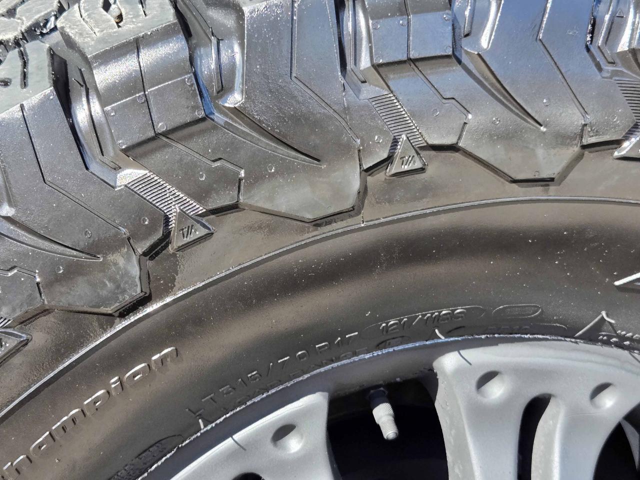 GMC Sierra 3500HD SLT Crew Cab DRW 4WD 2008