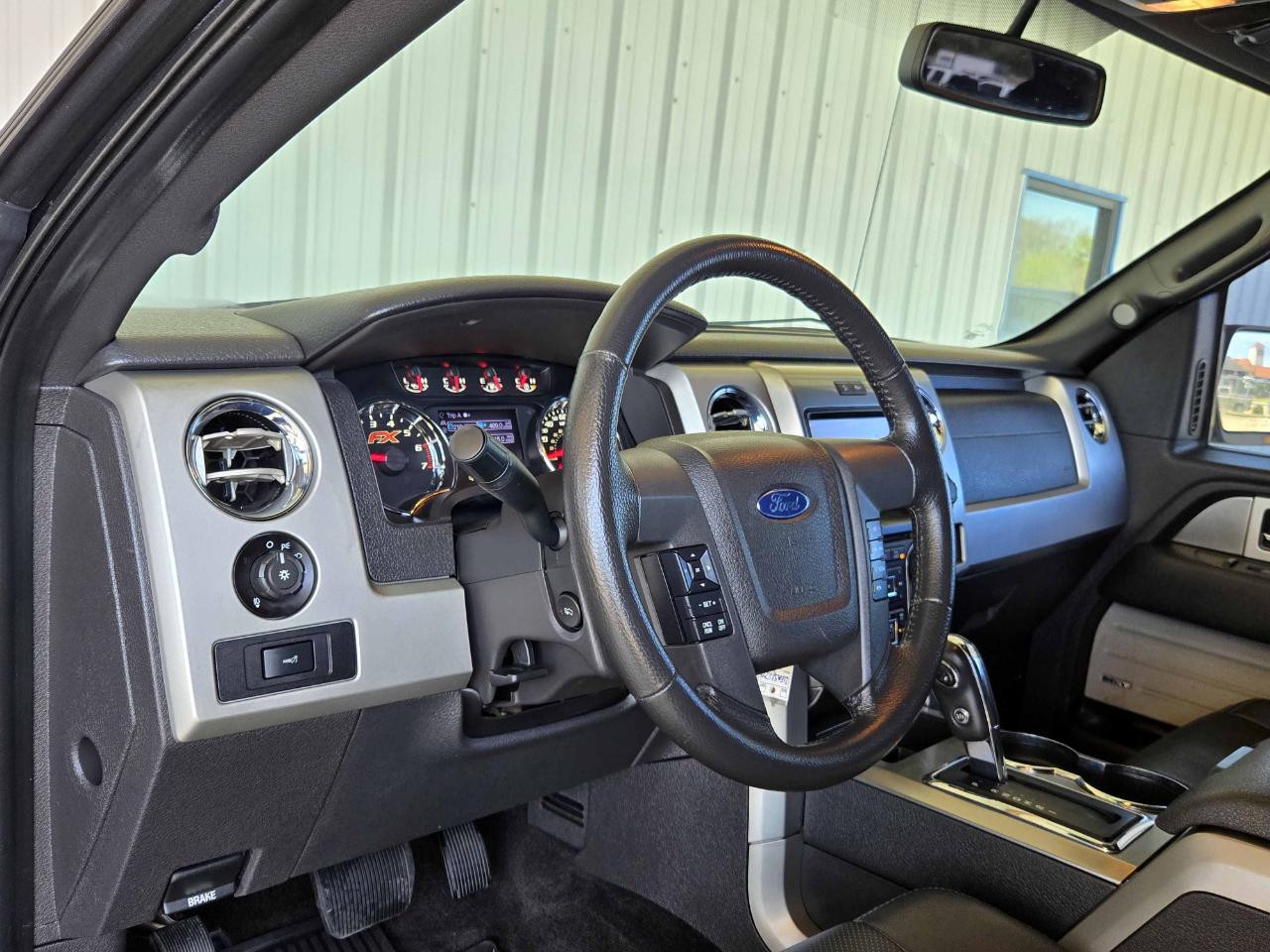 Ford F-150 FX4 SuperCrew 4WD 2013