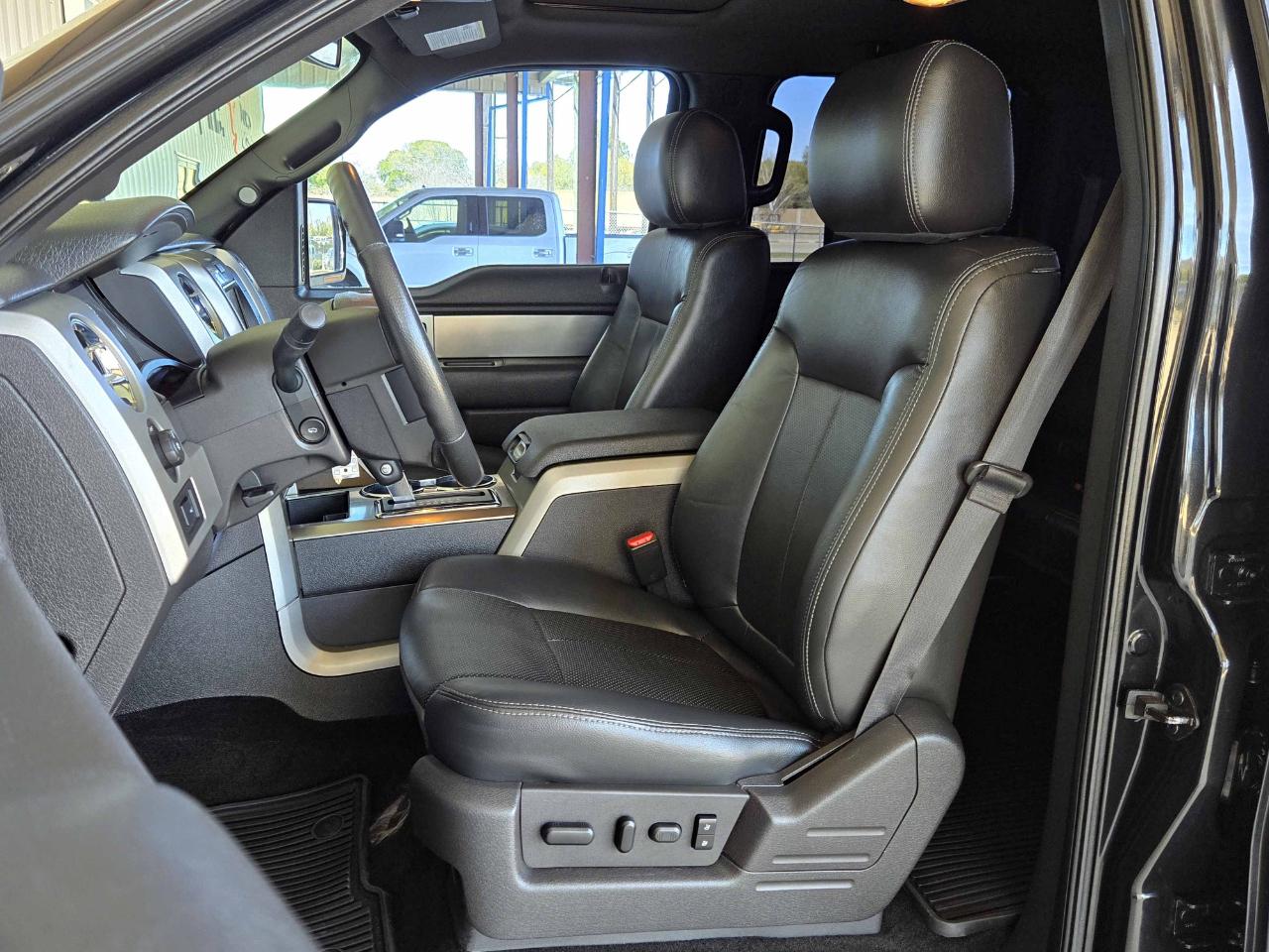 Ford F-150 FX4 SuperCrew 4WD 2013