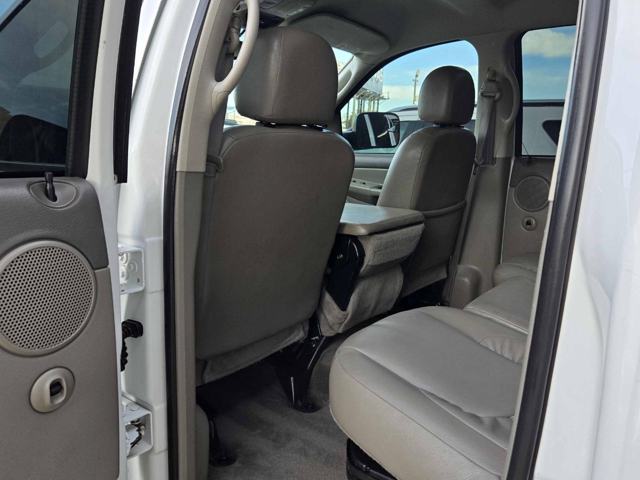 Dodge Ram 2500 SLT Quad Cab 4WD 2003