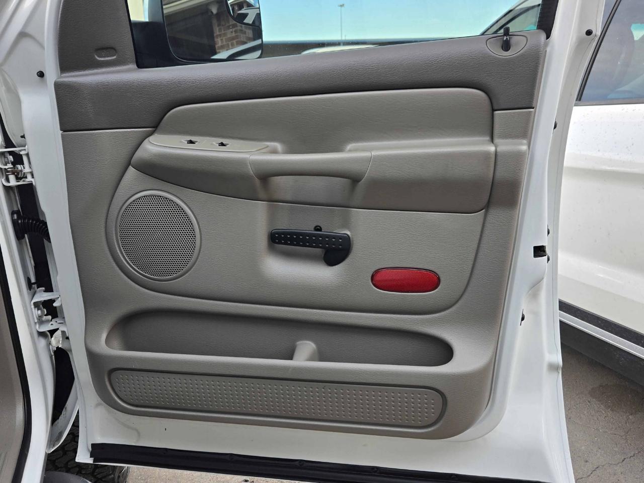 Dodge Ram 2500 SLT Quad Cab 4WD 2003