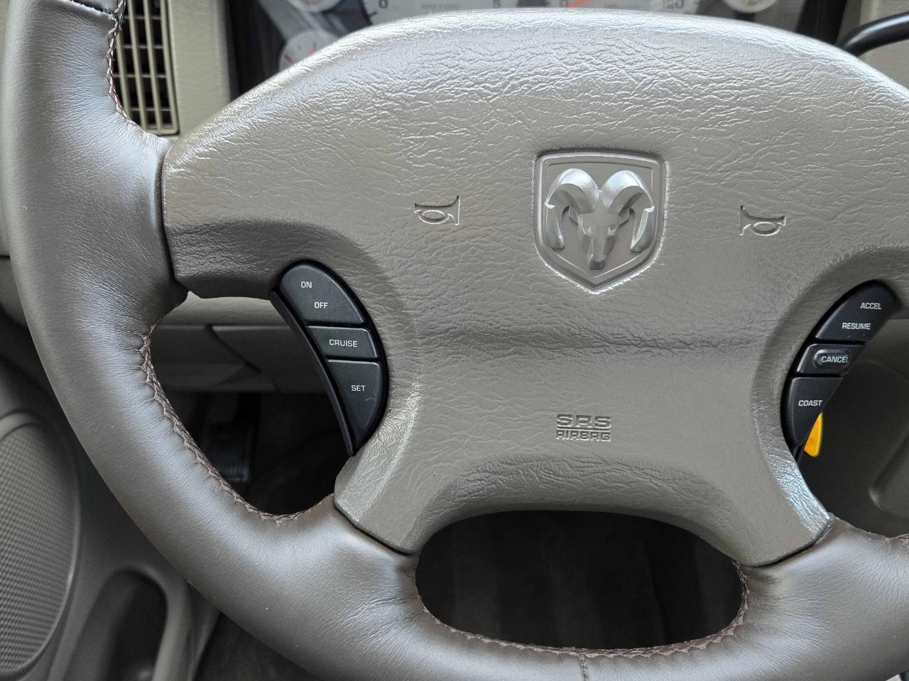 Dodge Ram 2500 SLT Quad Cab 4WD 2003