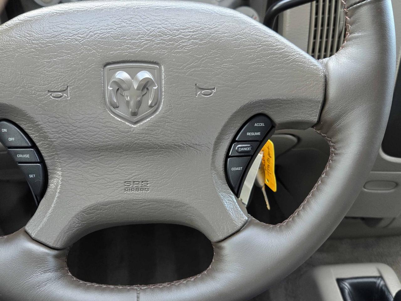 Dodge Ram 2500 SLT Quad Cab 4WD 2003