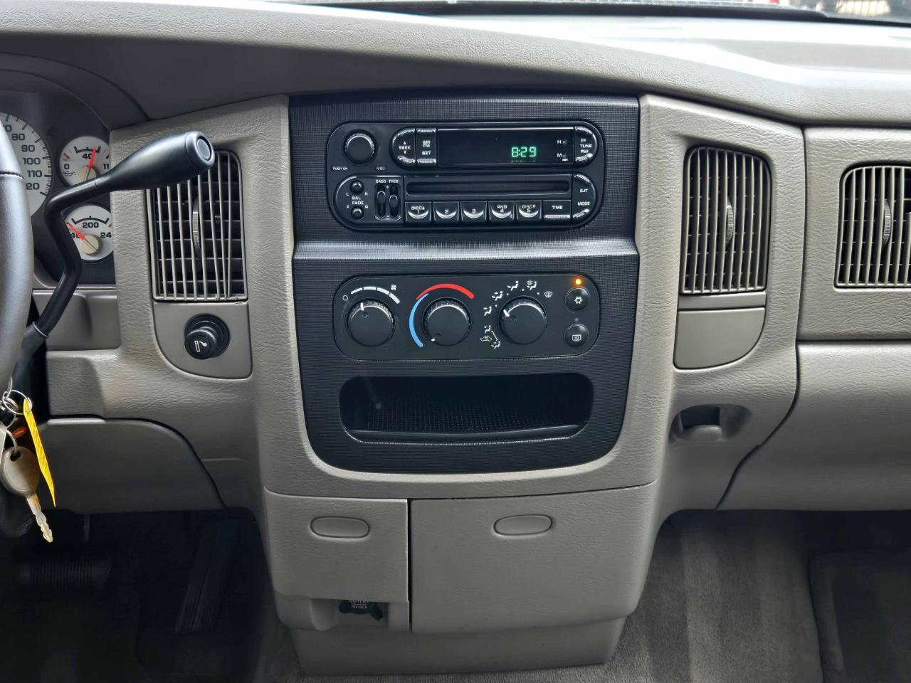 Dodge Ram 2500 SLT Quad Cab 4WD 2003