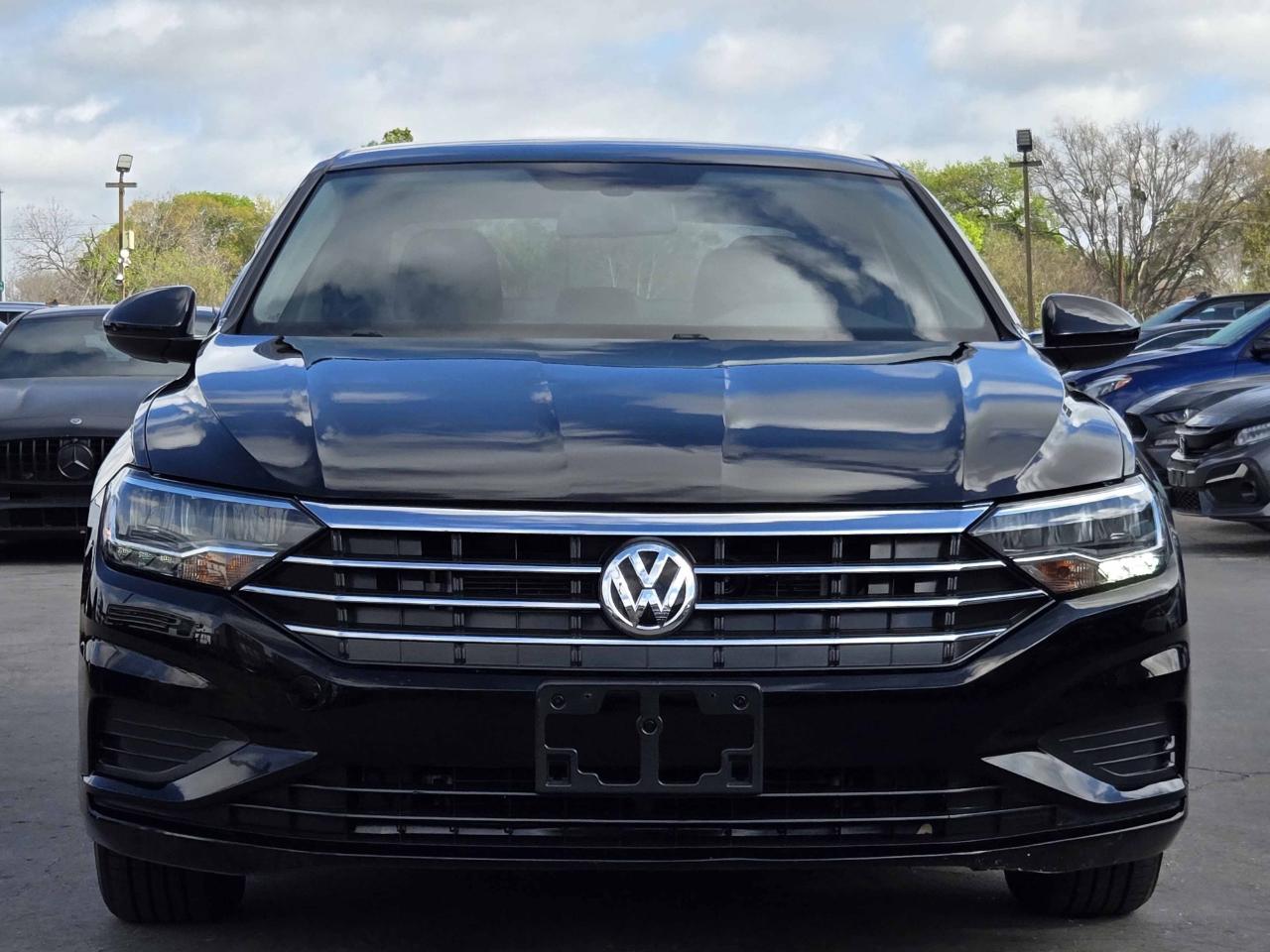 Volkswagen Jetta  2021